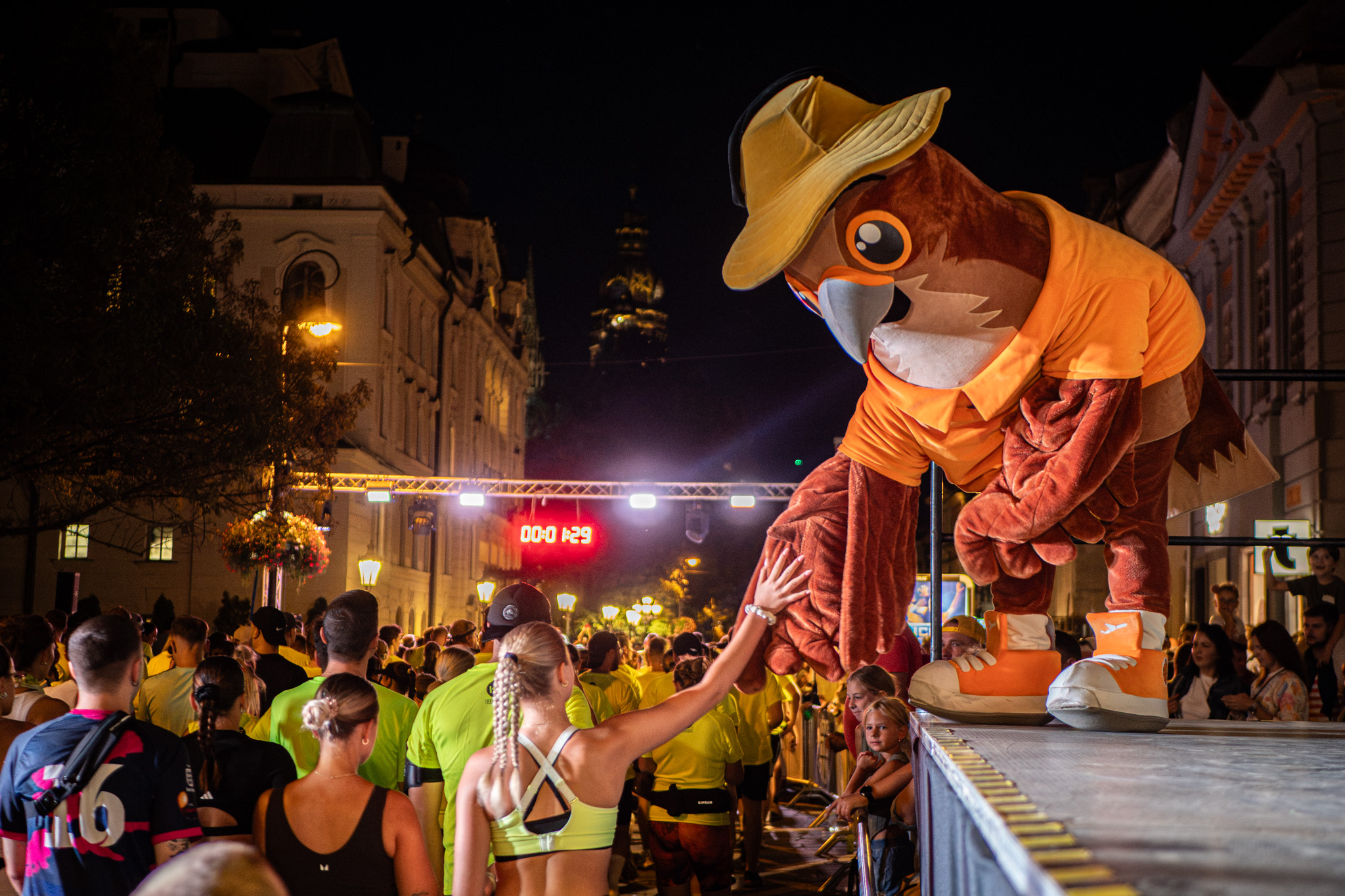 NIGHT RUN-12